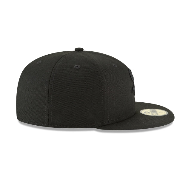 Chicago White Sox Blackout Basic 59FIFTY Fitted Hat